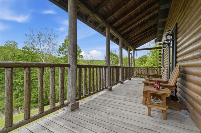 527 Little Creek Rd, Amwell, PA 15311