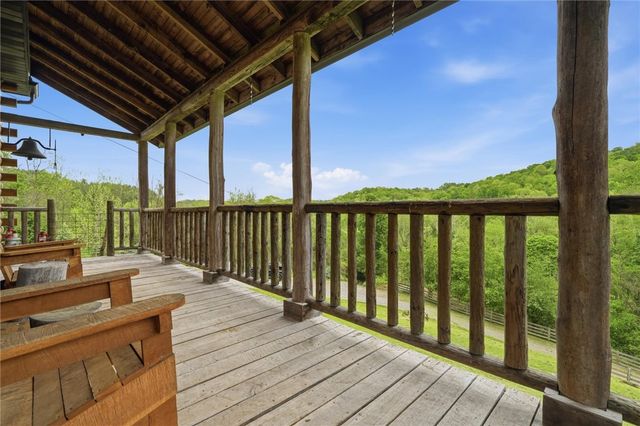 527 Little Creek Rd, Amwell, PA 15311