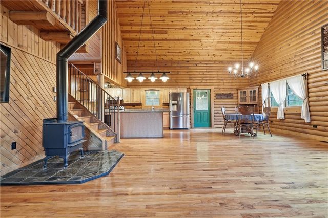 527 Little Creek Rd, Amwell, PA 15311