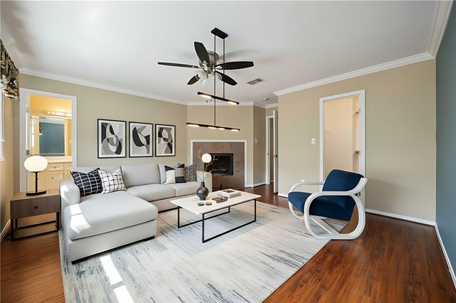 13882 Hollowgreen Drive 810, Houston, TX 77082