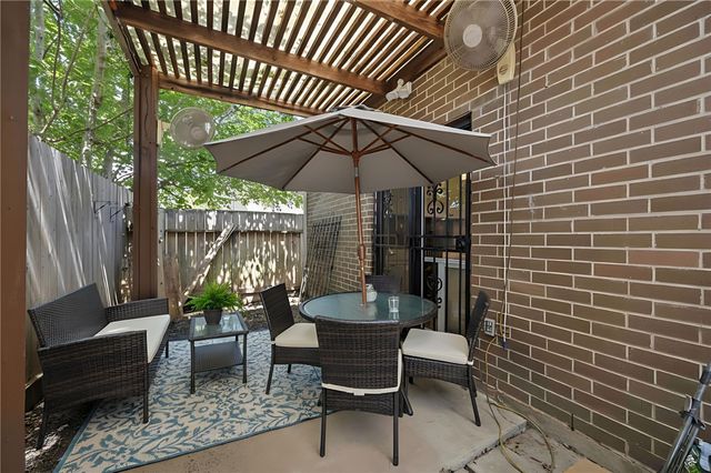 13882 Hollowgreen Drive 810, Houston, TX 77082