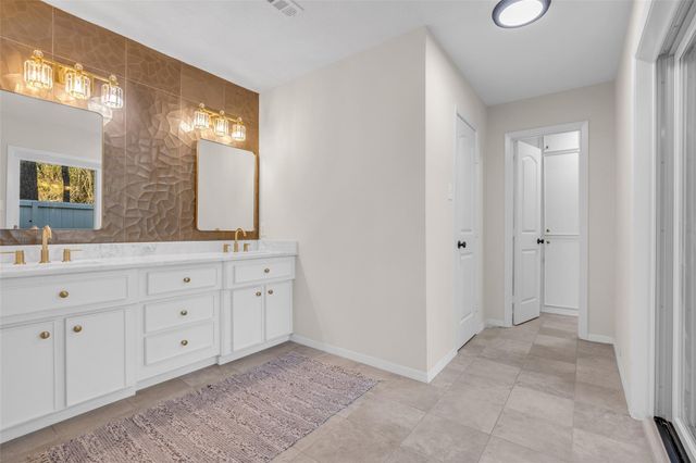 11407 Timberwild Street, The Woodlands, TX 77380