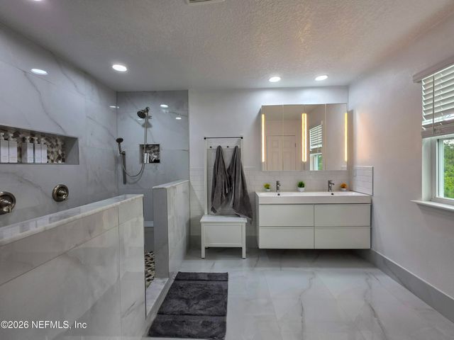 11605 PACIFIC DOGWOOD Court, Jacksonville, FL 32256