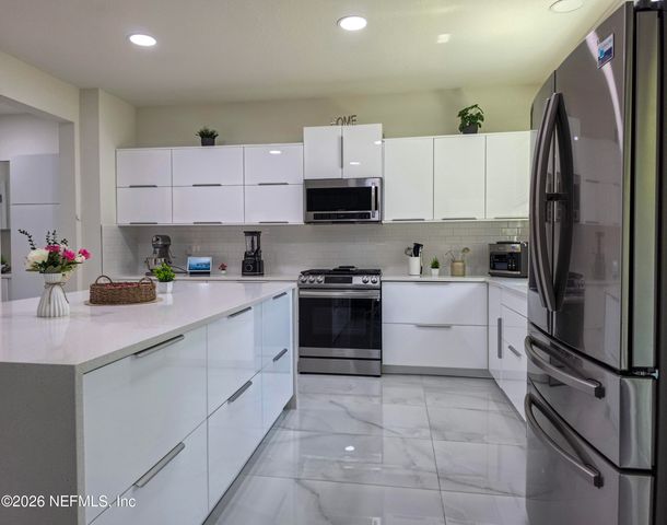 11605 PACIFIC DOGWOOD Court, Jacksonville, FL 32256