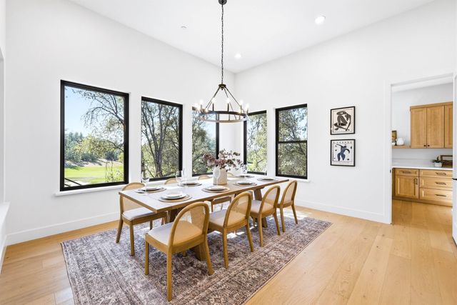 23796 Landon Evan Ln, Auburn, CA 95602