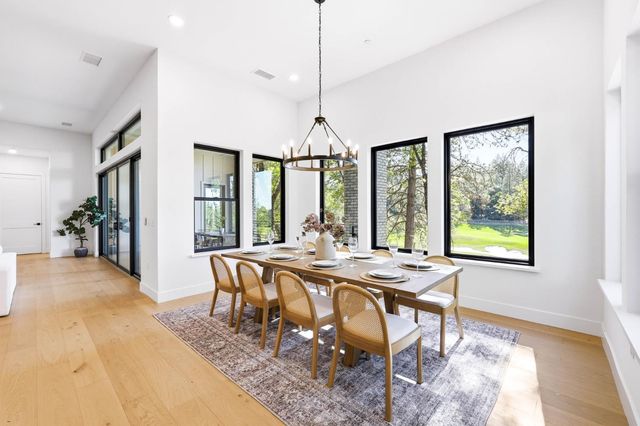 23796 Landon Evan Ln, Auburn, CA 95602