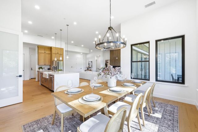 23796 Landon Evan Ln, Auburn, CA 95602