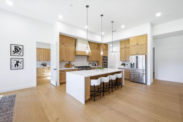 23796 Landon Evan Ln, Auburn, CA 95602