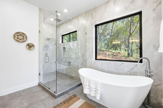 23796 Landon Evan Ln, Auburn, CA 95602