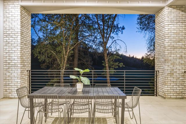23796 Landon Evan Ln, Auburn, CA 95602