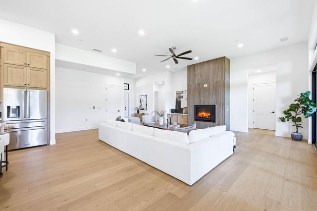 23796 Landon Evan Ln, Auburn, CA 95602