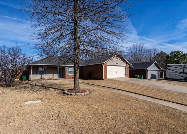 939 Fieldstone Court, Centerton, AR 72719