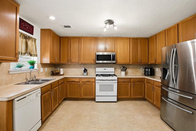 20507 Pinos Verde Drive, Cypress, TX 77433