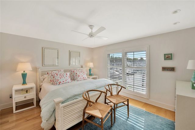 600 Riomar Drive 16, Vero Beach, FL 32963