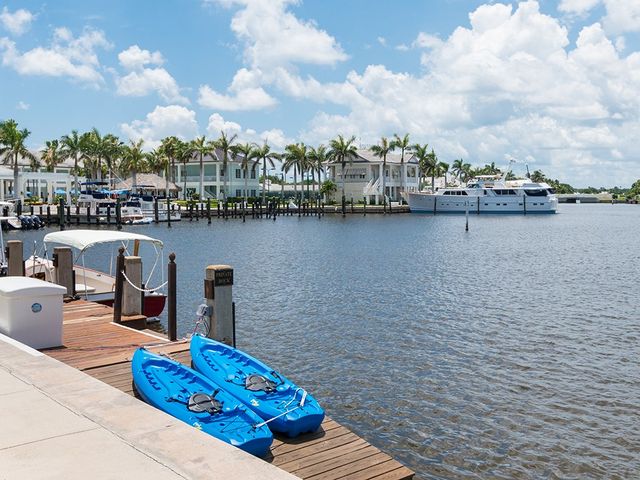 600 Riomar Drive 16, Vero Beach, FL 32963