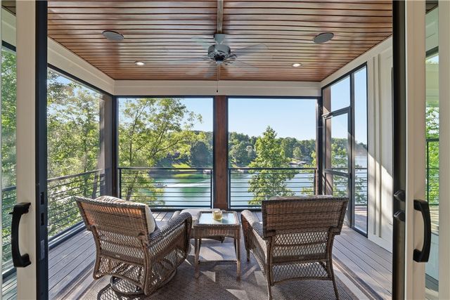 305 Harbor Drive, Seneca, SC 29678