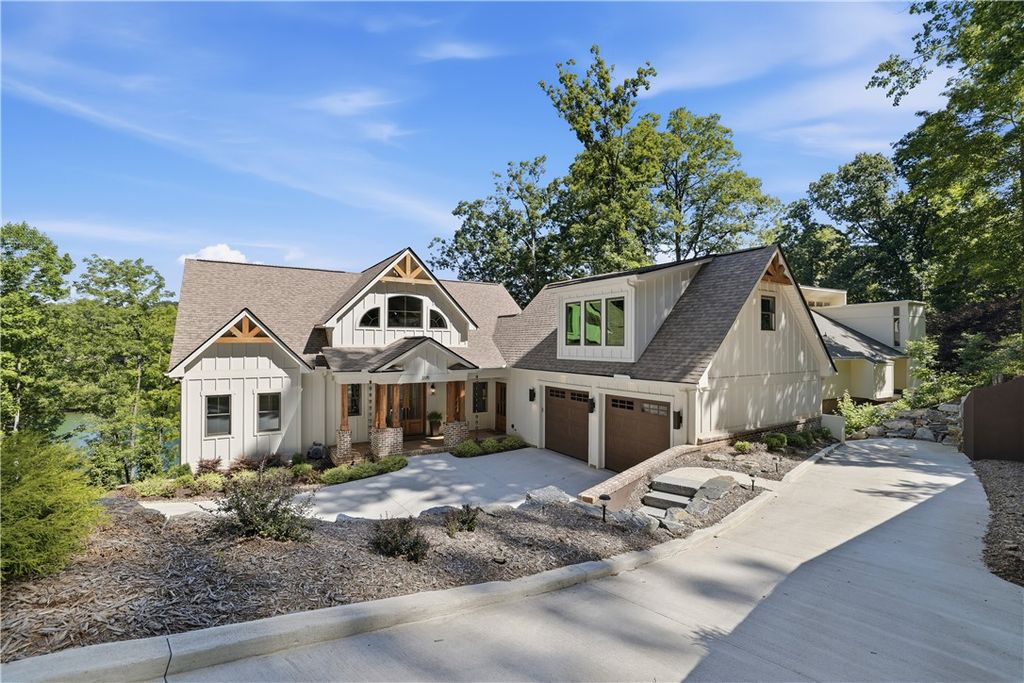 305 Harbor Drive, Seneca, SC 29678
