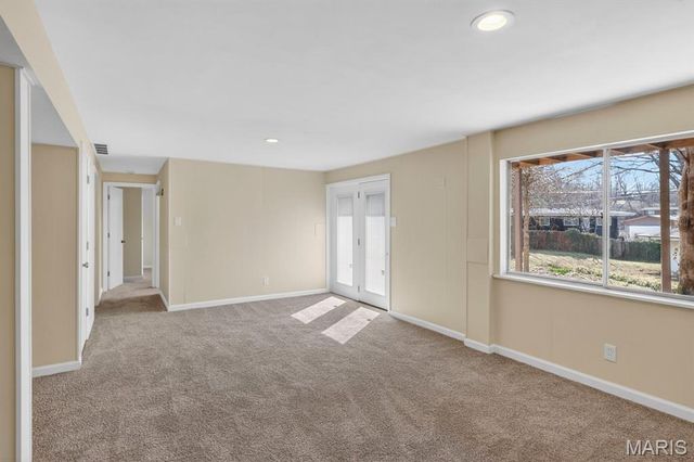 141 Meadowlark Drive, Unincorporated, MO 63146