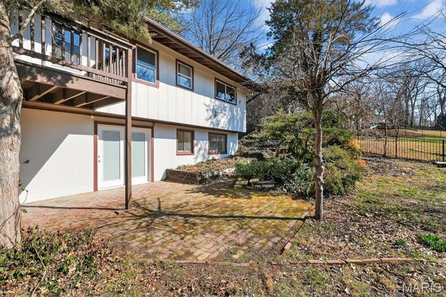 141 Meadowlark Drive, Unincorporated, MO 63146