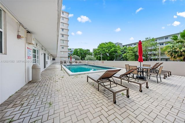 1300 Lincoln Rd D204, Miami Beach, FL 33139