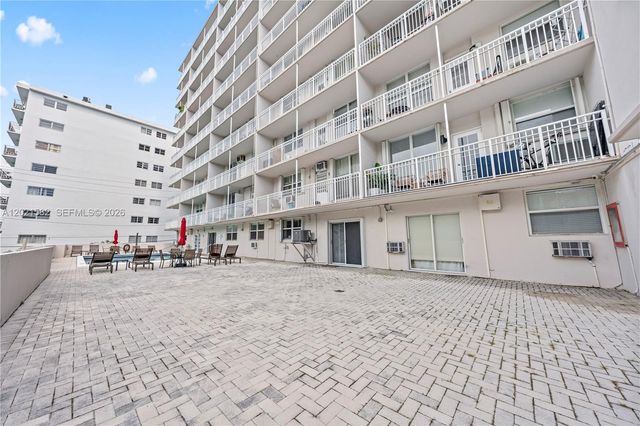 1300 Lincoln Rd D204, Miami Beach, FL 33139