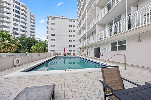 1300 Lincoln Rd D204, Miami Beach, FL 33139