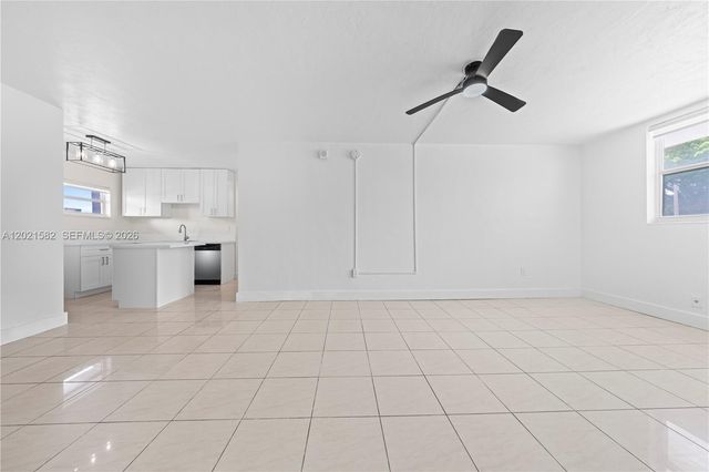 1300 Lincoln Rd D204, Miami Beach, FL 33139