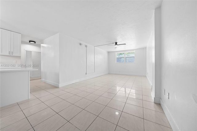1300 Lincoln Rd D204, Miami Beach, FL 33139