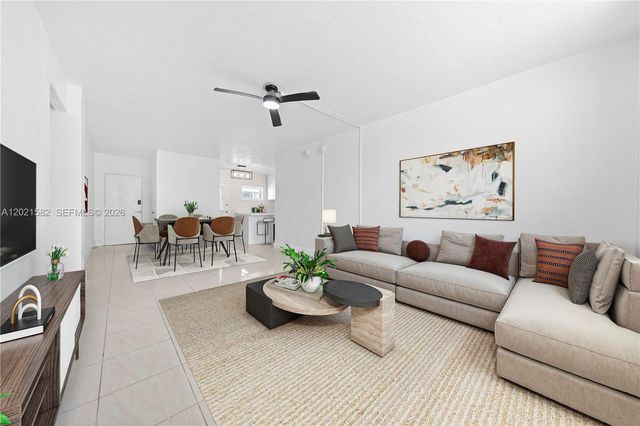 1300 Lincoln Rd D204, Miami Beach, FL 33139