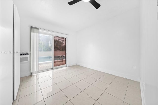 1300 Lincoln Rd D204, Miami Beach, FL 33139