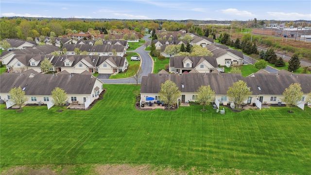111 Eagle Pine, Henrietta, NY 14623
