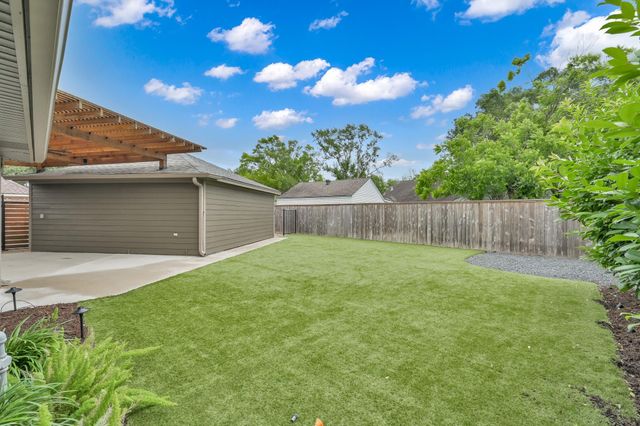 2806 Triway Lane, Houston, TX 77043