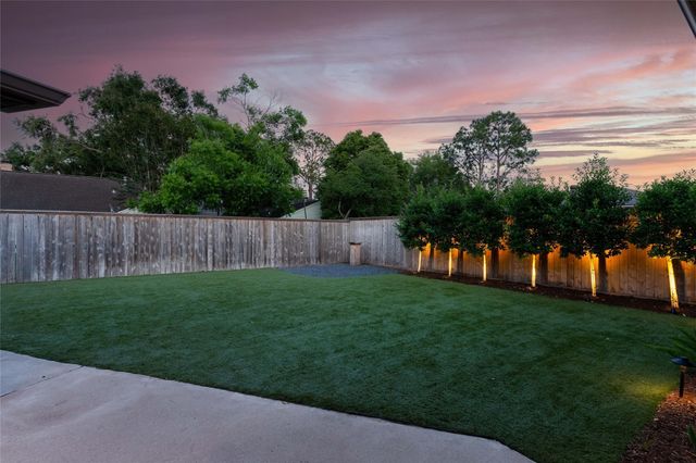 2806 Triway Lane, Houston, TX 77043