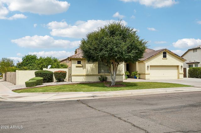 2801 E LINDRICK Drive, Chandler, AZ 85249