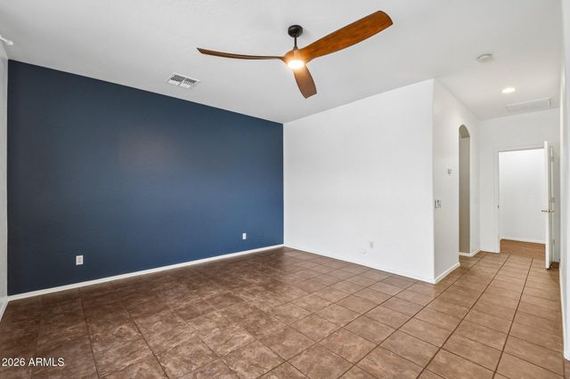 2801 E LINDRICK Drive, Chandler, AZ 85249