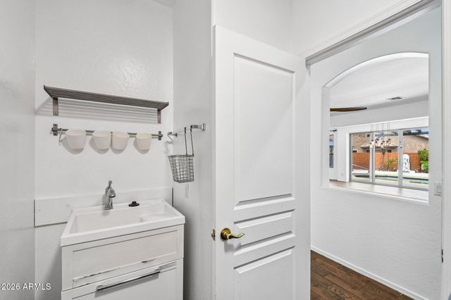 2801 E LINDRICK Drive, Chandler, AZ 85249