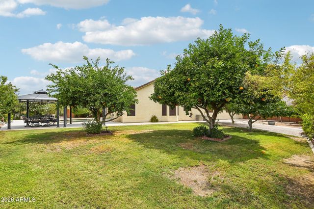 2801 E LINDRICK Drive, Chandler, AZ 85249