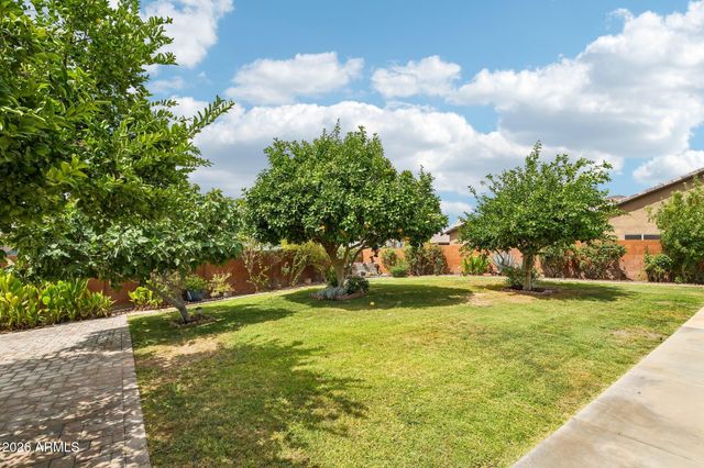 2801 E LINDRICK Drive, Chandler, AZ 85249