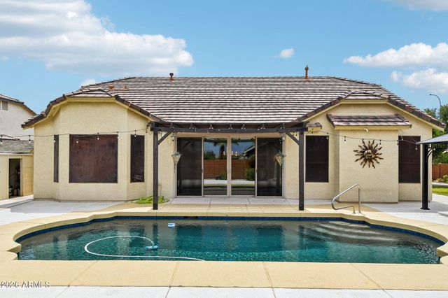2801 E LINDRICK Drive, Chandler, AZ 85249