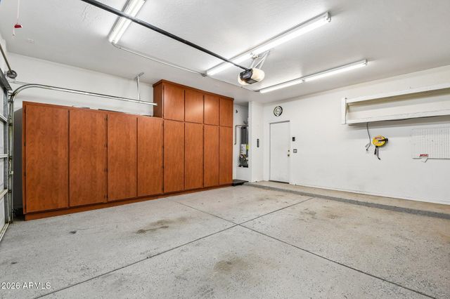 2801 E LINDRICK Drive, Chandler, AZ 85249