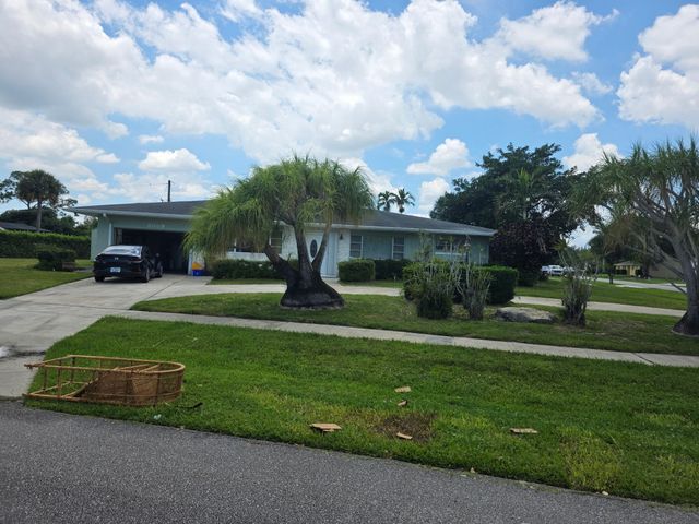 3059 W Medinah Cir Circle W, Lake Worth, FL 33467