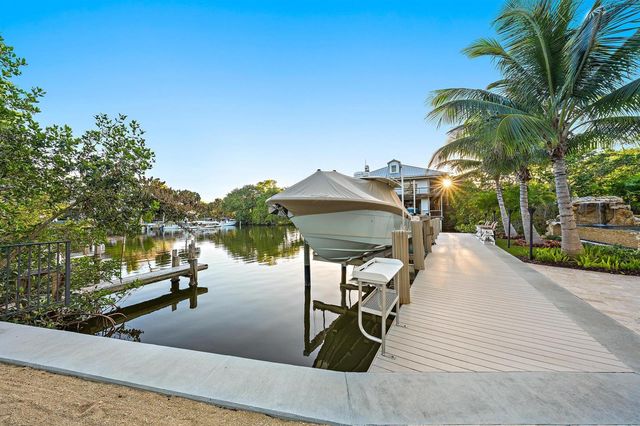 942 Pompano Drive, Jupiter, FL 33458
