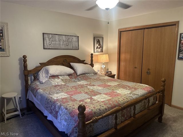 812 Brentwood Drive, Belpre, OH 45714