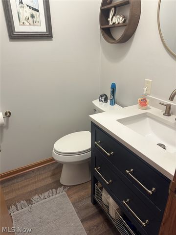 812 Brentwood Drive, Belpre, OH 45714