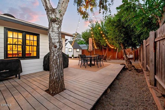 326 Larmier Avenue, Oak View, CA 93022