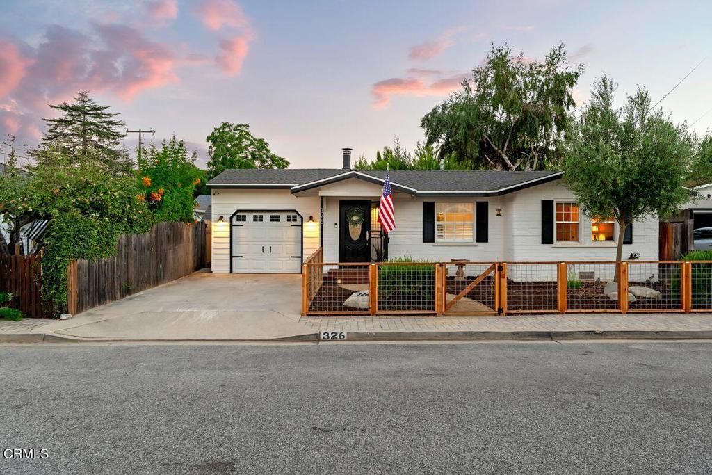 326 Larmier Avenue, Oak View, CA 93022