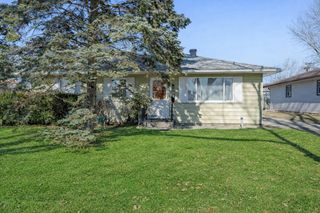 34 Golfview Lane, Carpentersville, IL 60110