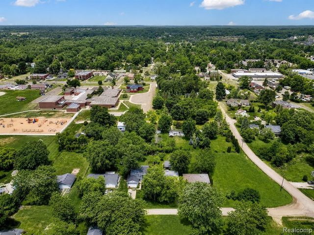 58253 Cathey, Washington, MI 48094