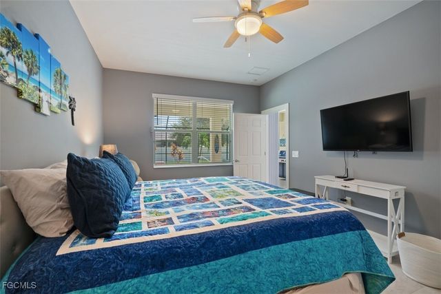 825 SE 5th PL, Cape Coral, FL 33990