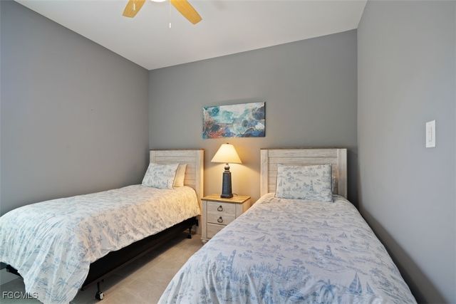 825 SE 5th PL, Cape Coral, FL 33990